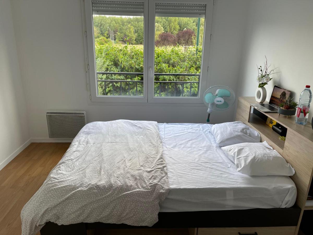 Lovely Bedroom Loft With Free Parking On Premise Boissy-Saint-Léger Екстериор снимка